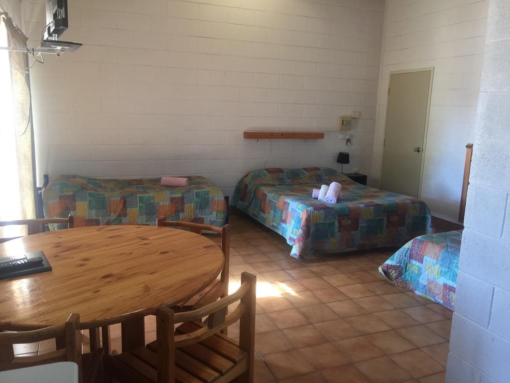 Carnarvon Caravan Park Zimmer foto